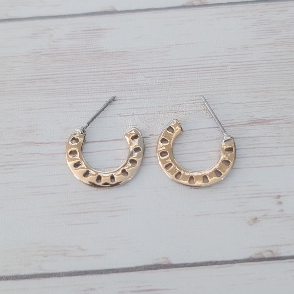 Gold Tone 5/8" Stud Hoop Earrings Flat with Cut Out Design